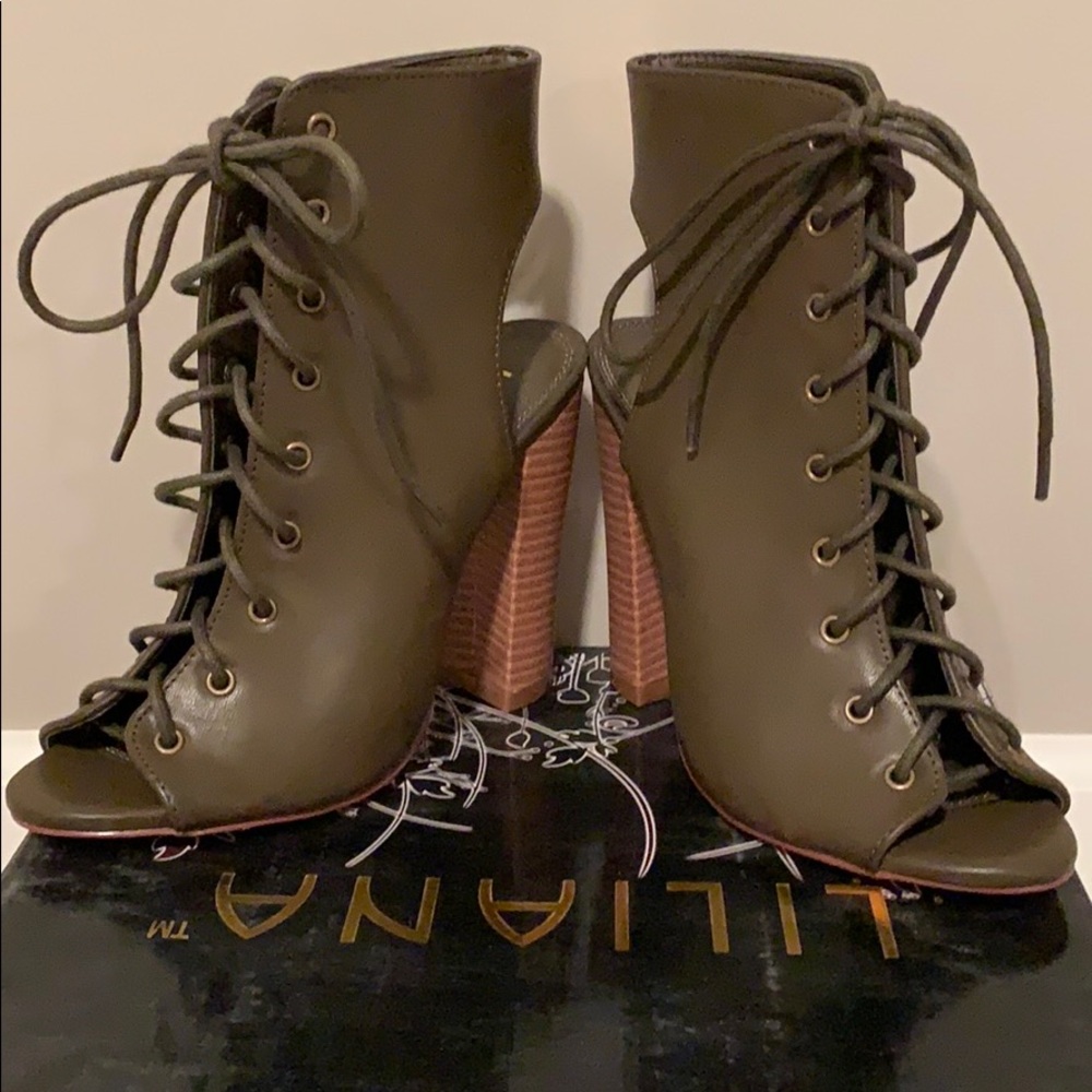 Hunter Green Booties